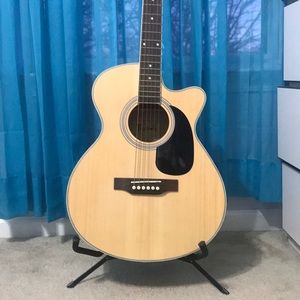 Acoustic guitar, perfect condition